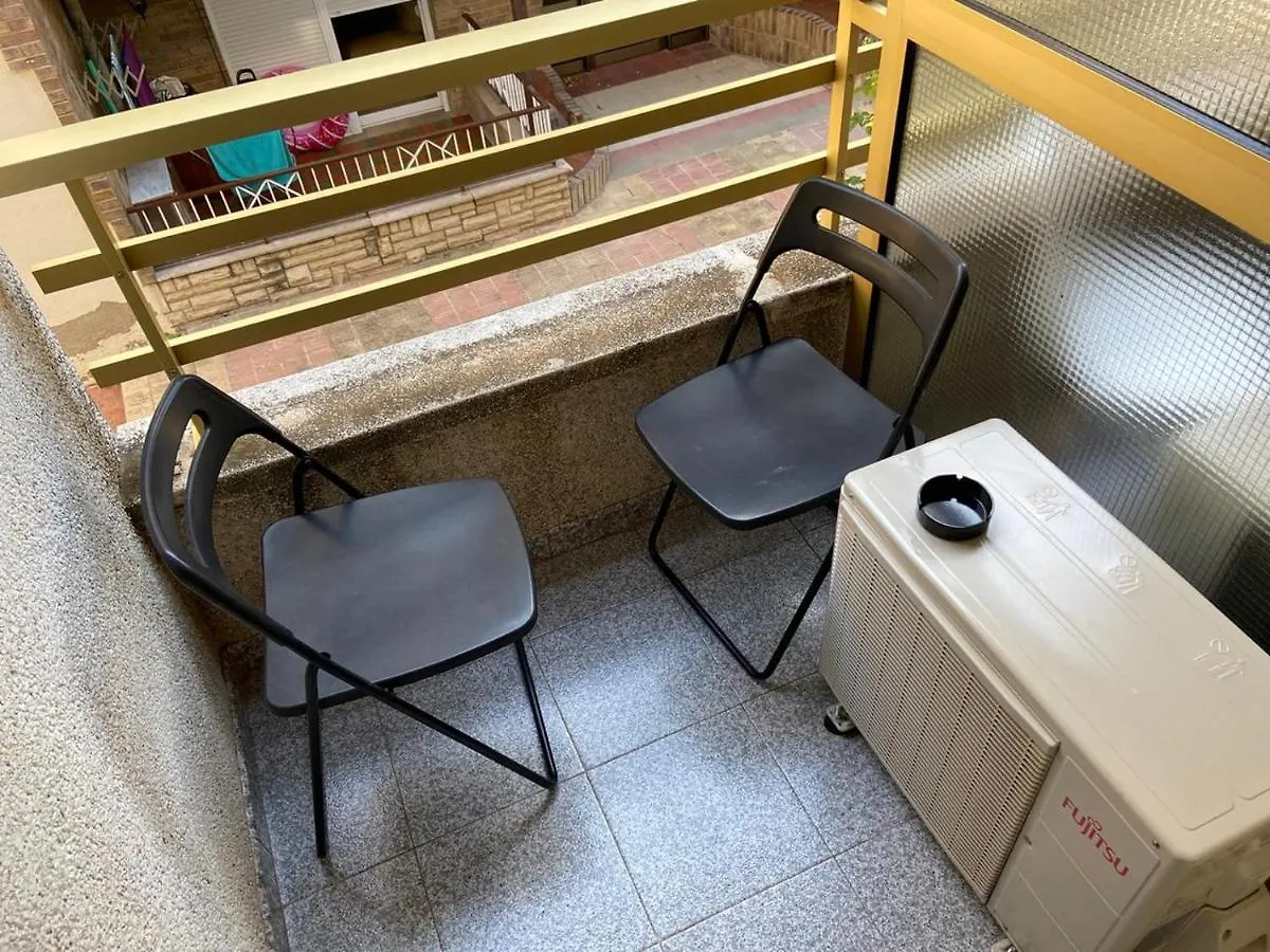 Konukevi Hostal Porto Mar Salou